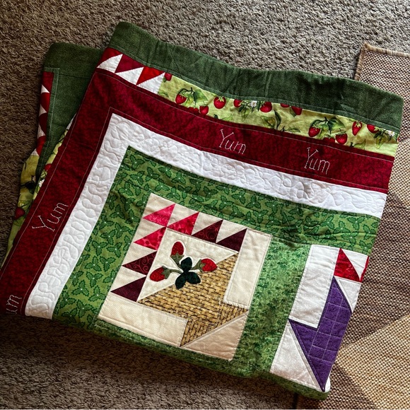 Handmade Strawberrys Yum Small Quilt 47.5" x 52.5" Lap Quilt - Picture 11 of 11